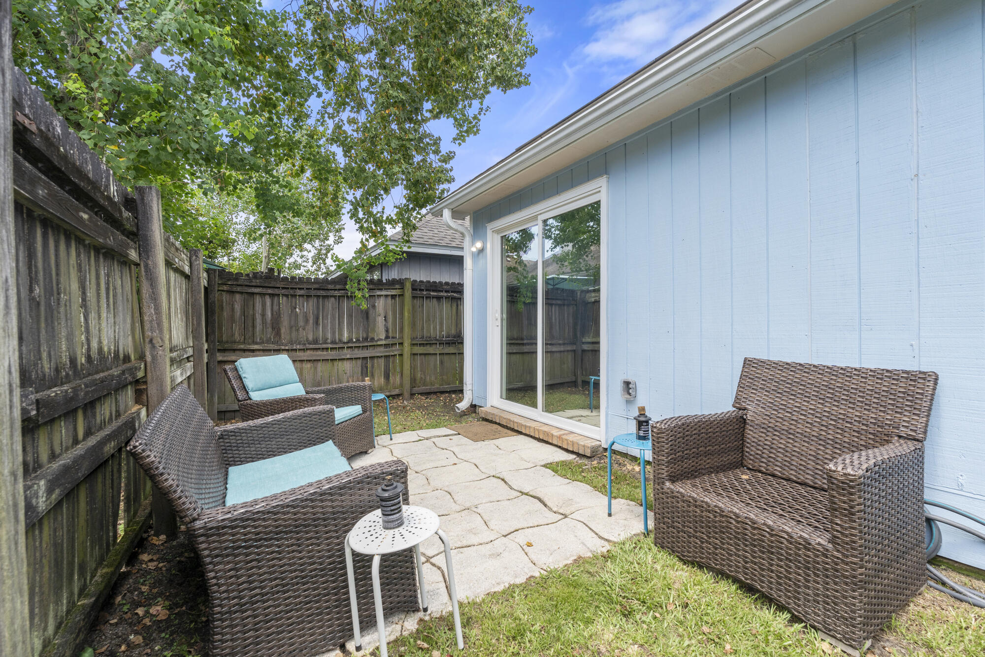 3045 Yorktown Circle
