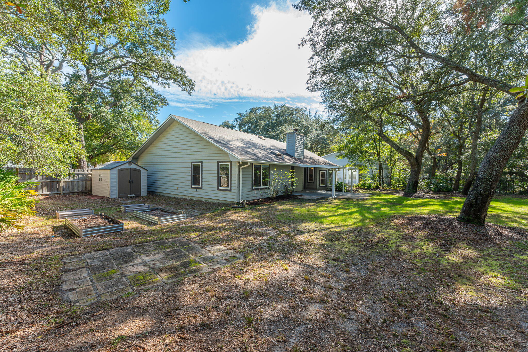 108 Dominica Way