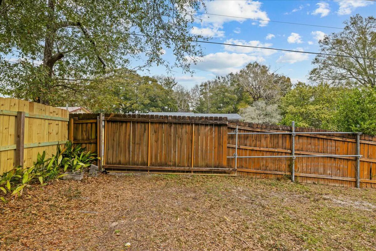 1100 Phyllis Avenue