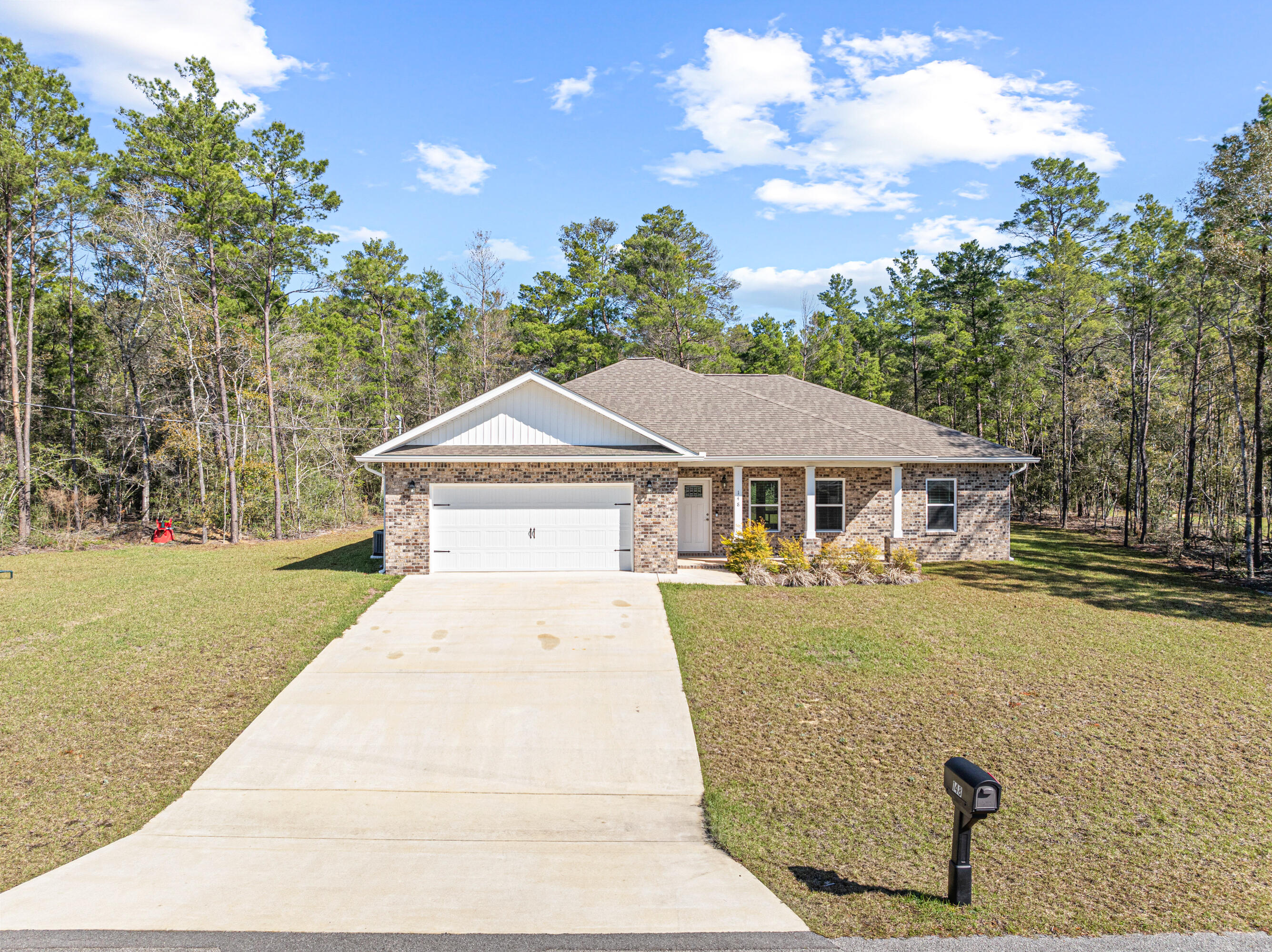 148 Wildwood Lakes Drive, DeFuniak Springs