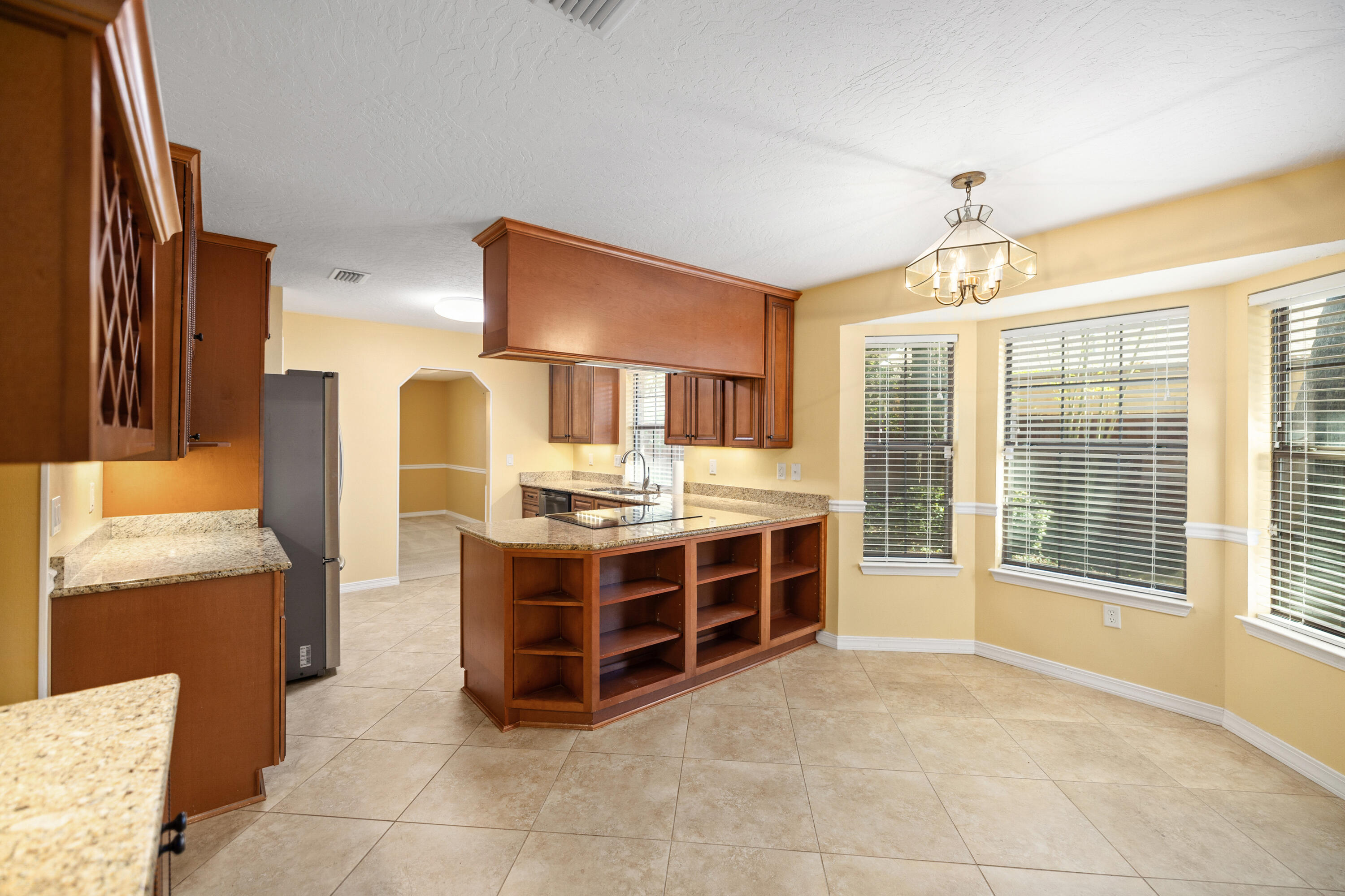 341 Oaklake Lane