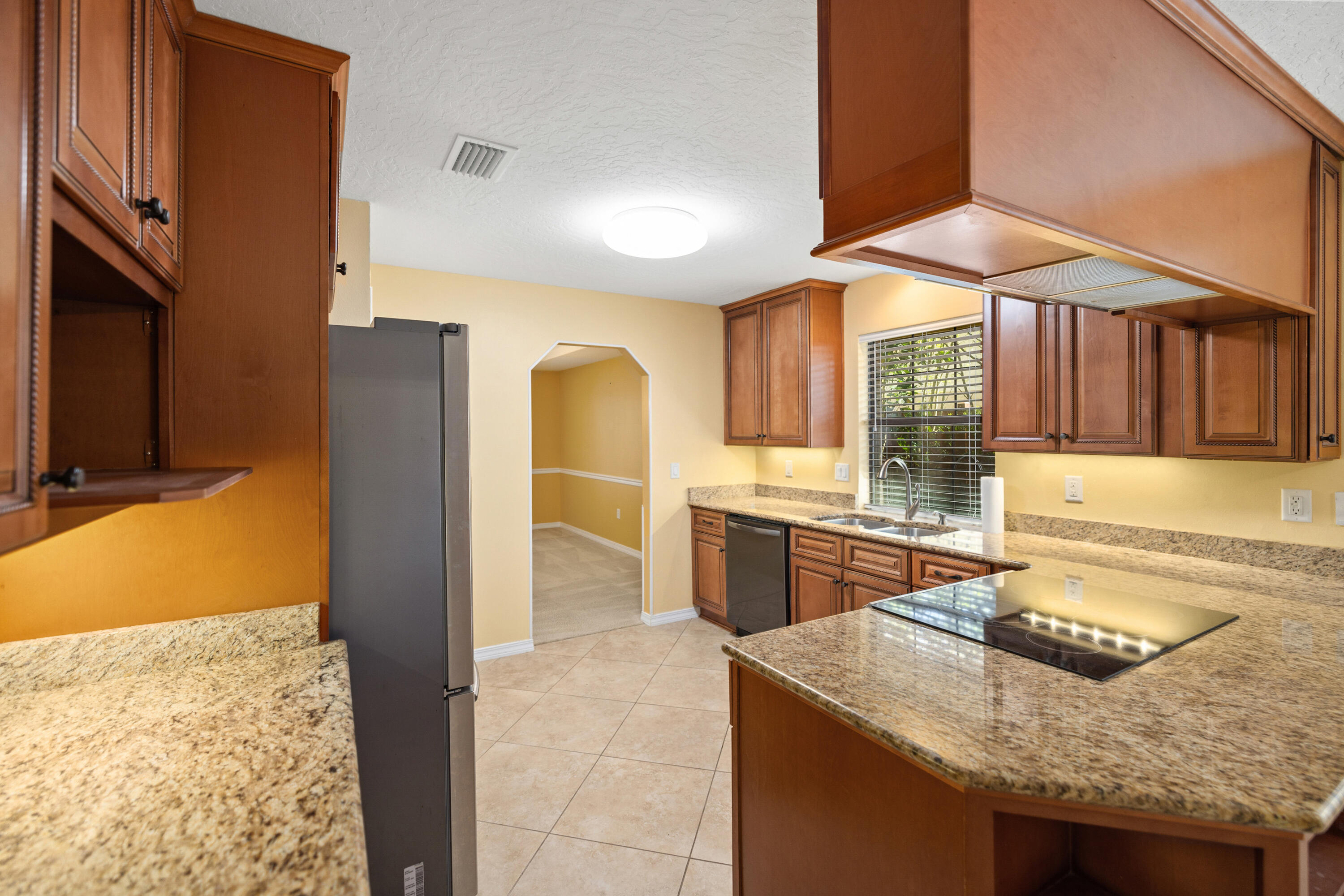 341 Oaklake Lane