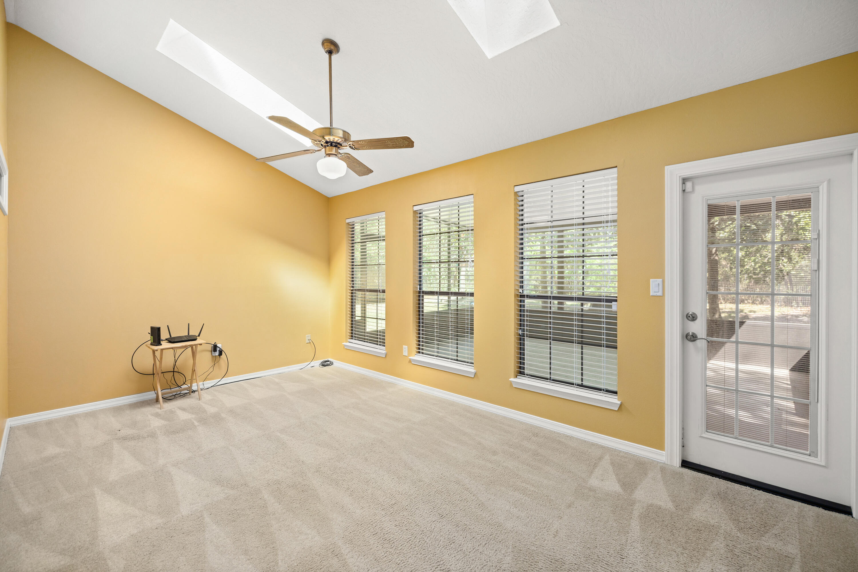 341 Oaklake Lane