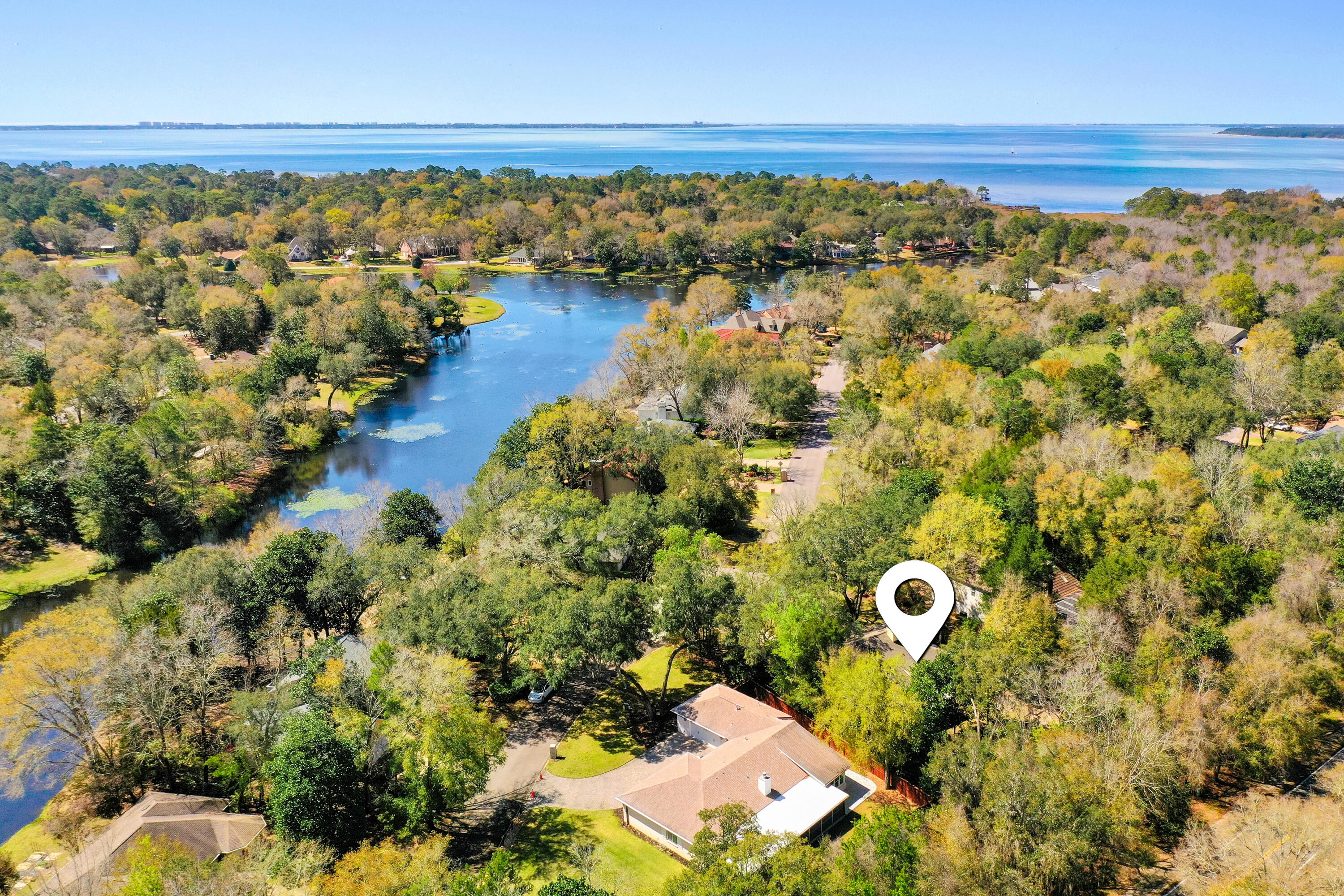 341 Oaklake Lane