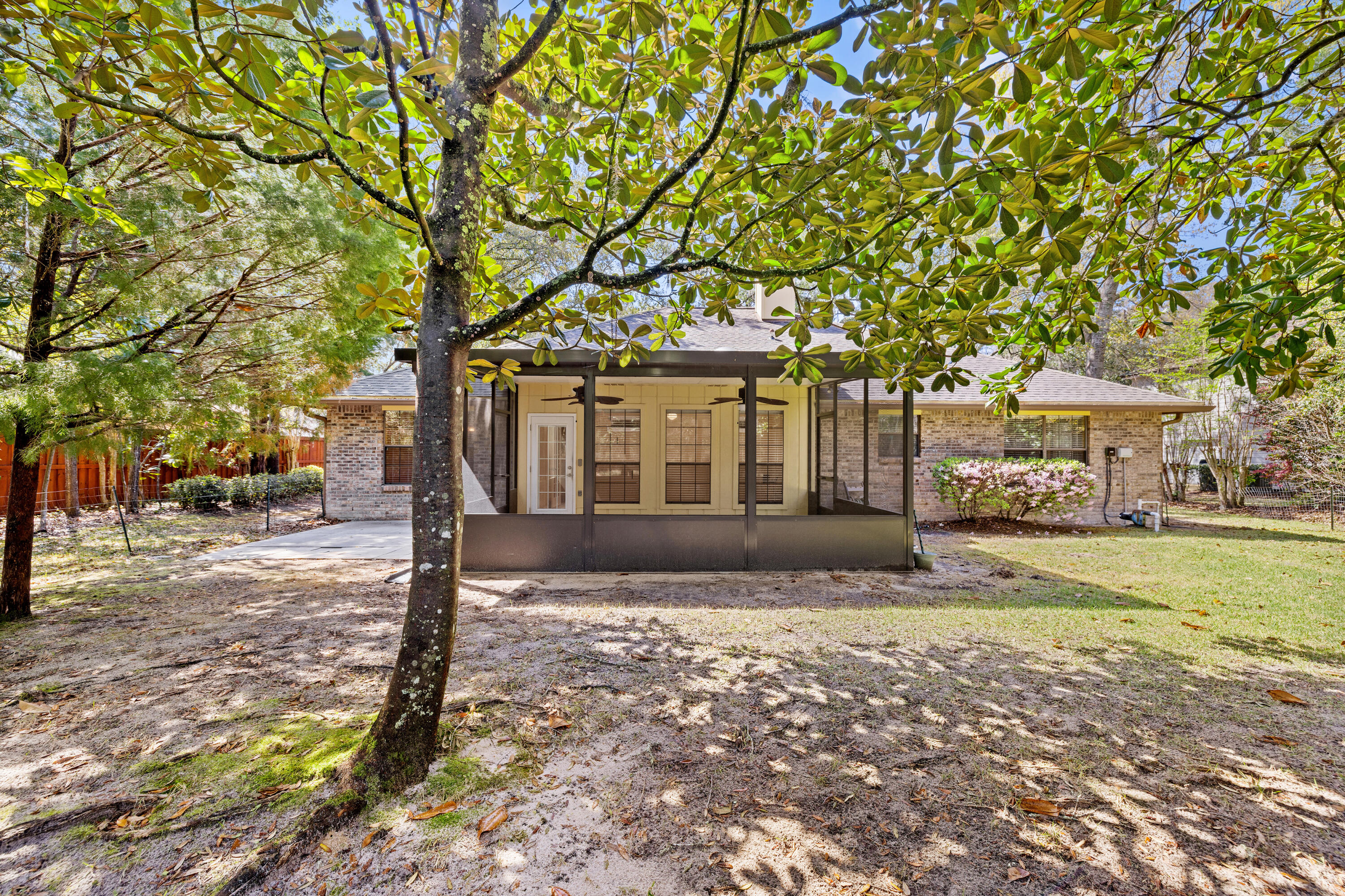 341 Oaklake Lane