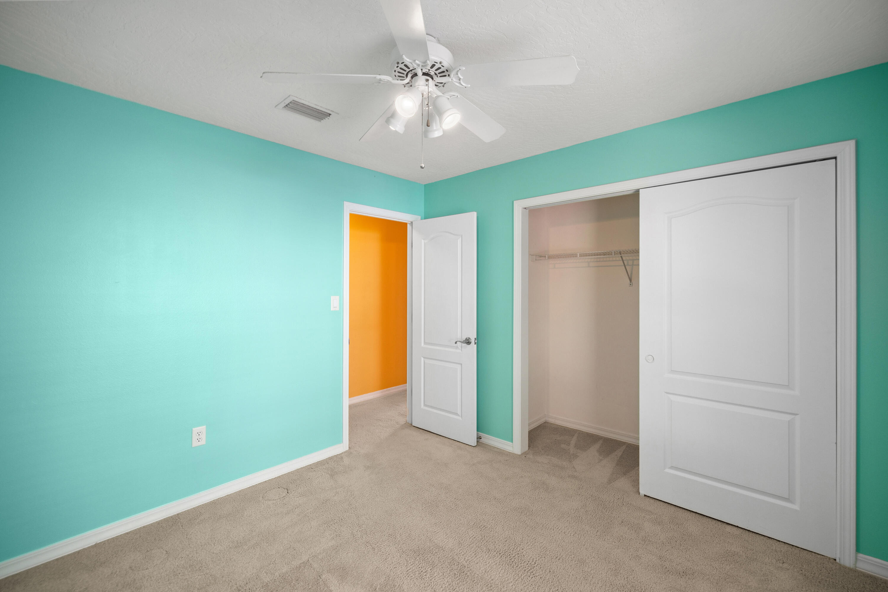 341 Oaklake Lane
