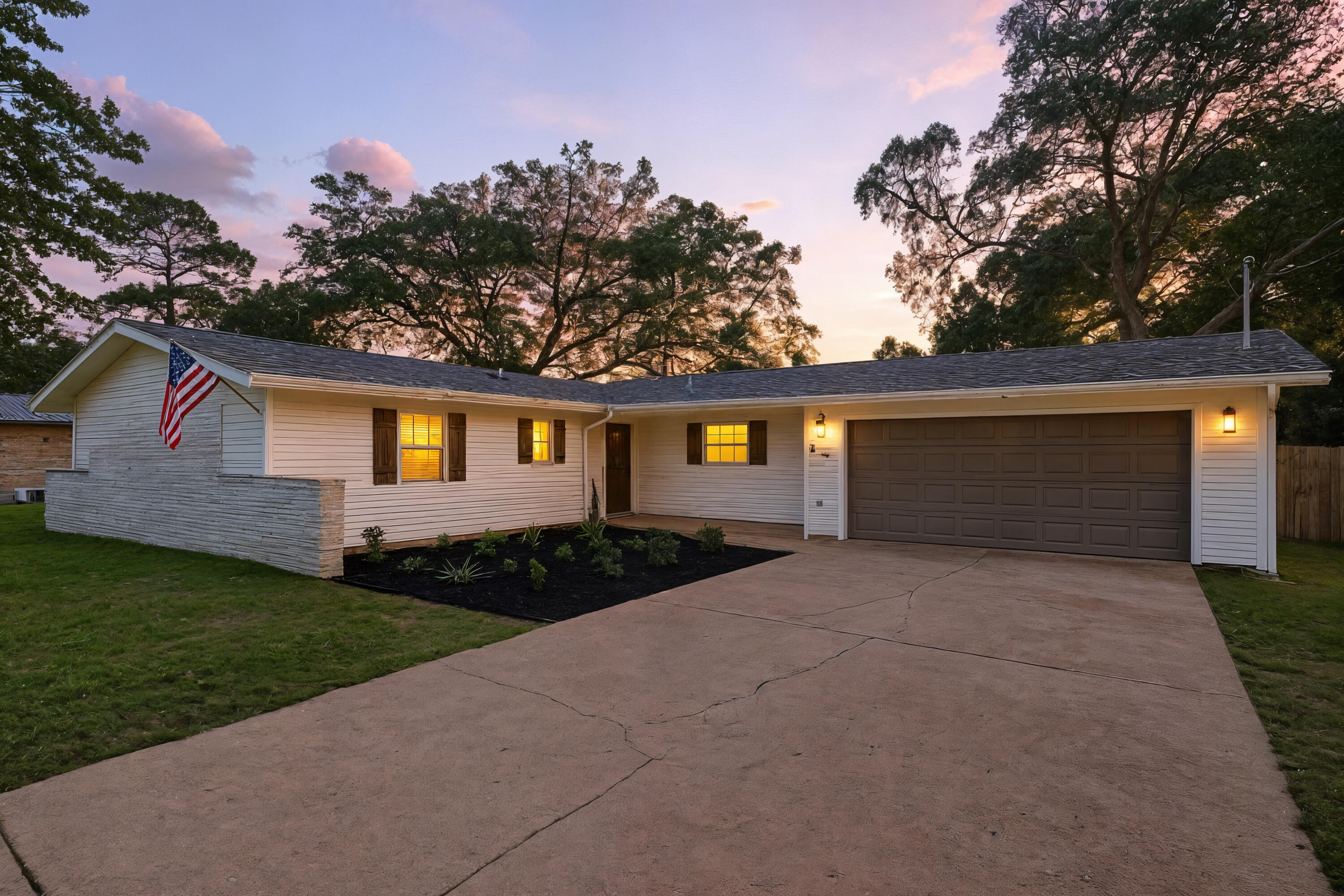 817 Valparaiso Boulevard