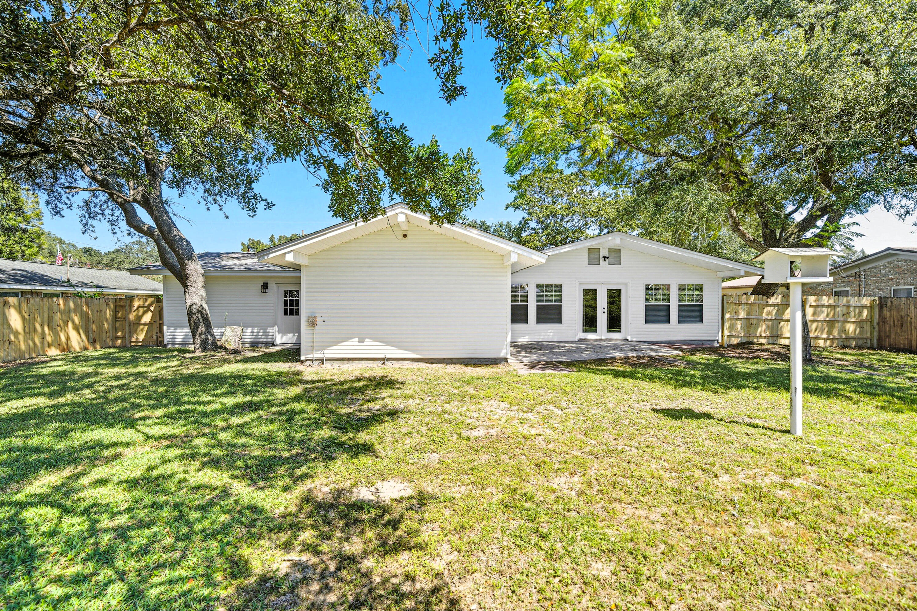 817 Valparaiso Boulevard