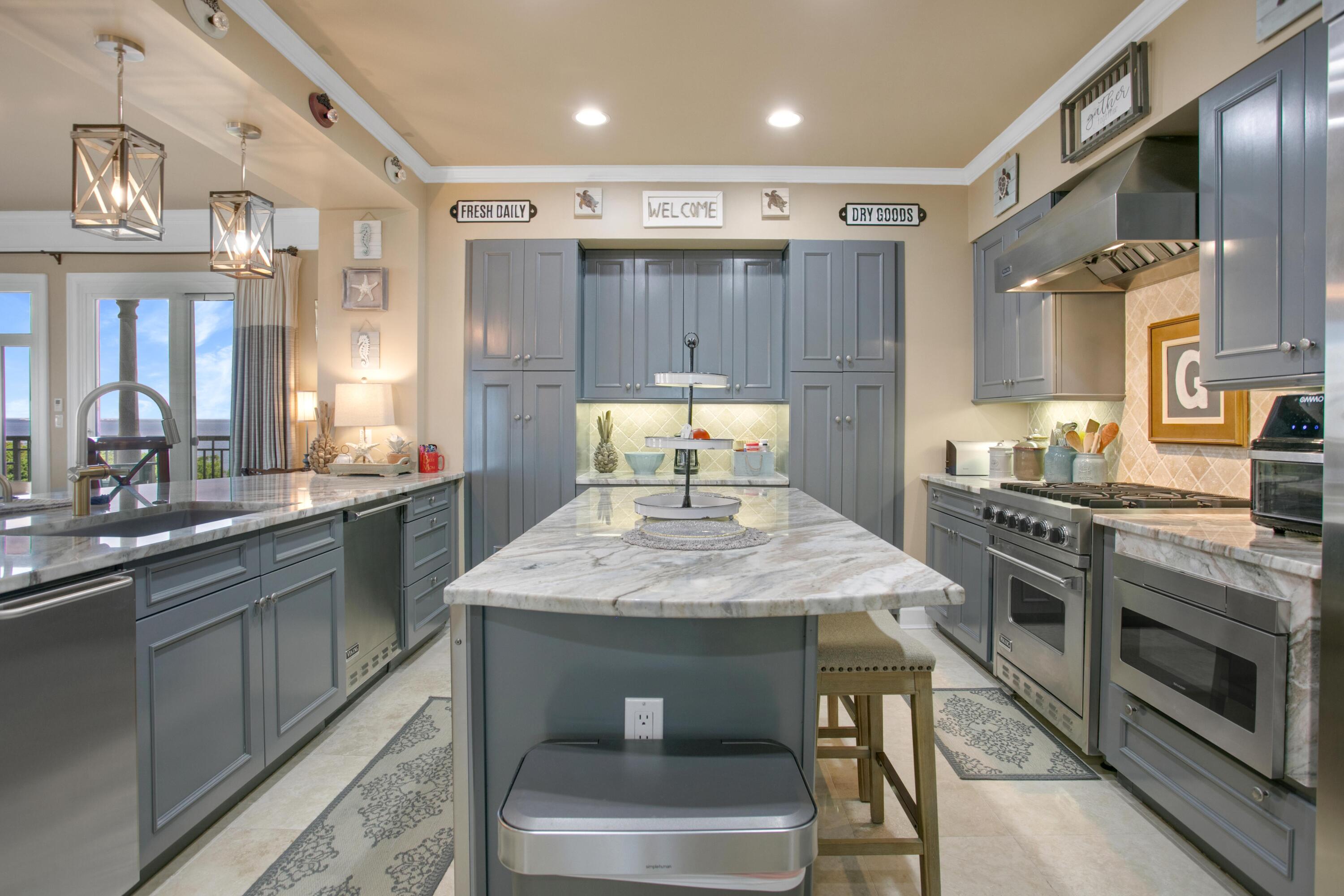 404 Kelly Plantation Drive, UNIT 708