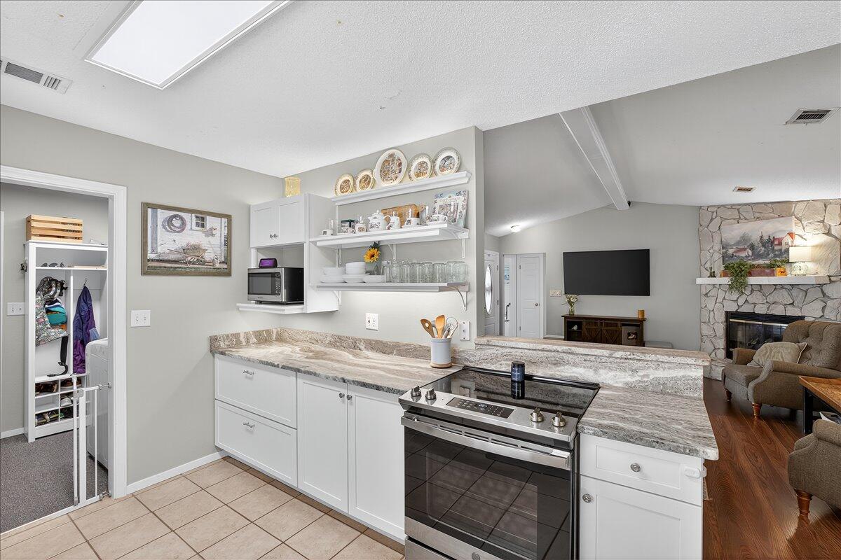161 Meadowbrook Court