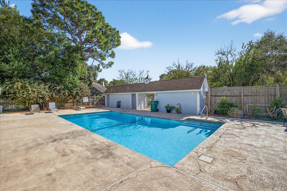 161 Meadowbrook Court