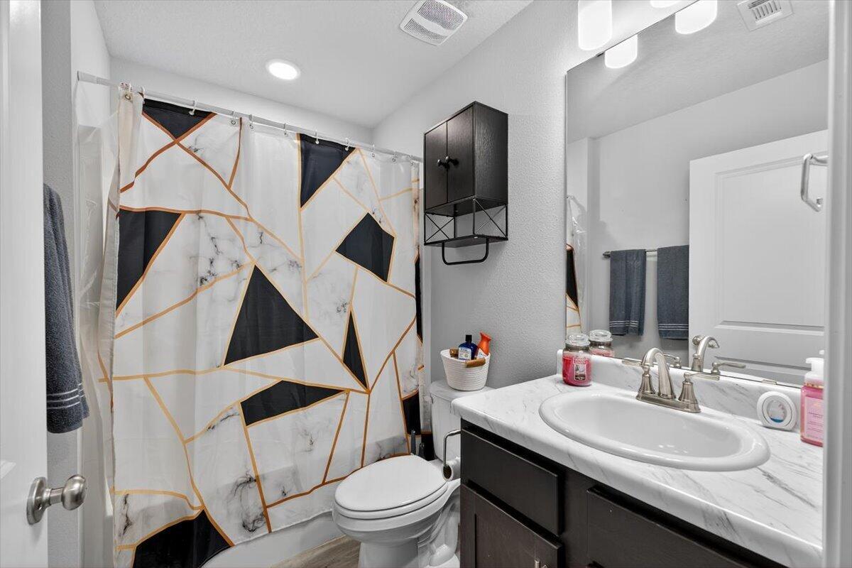 710 W Detroit Boulevard