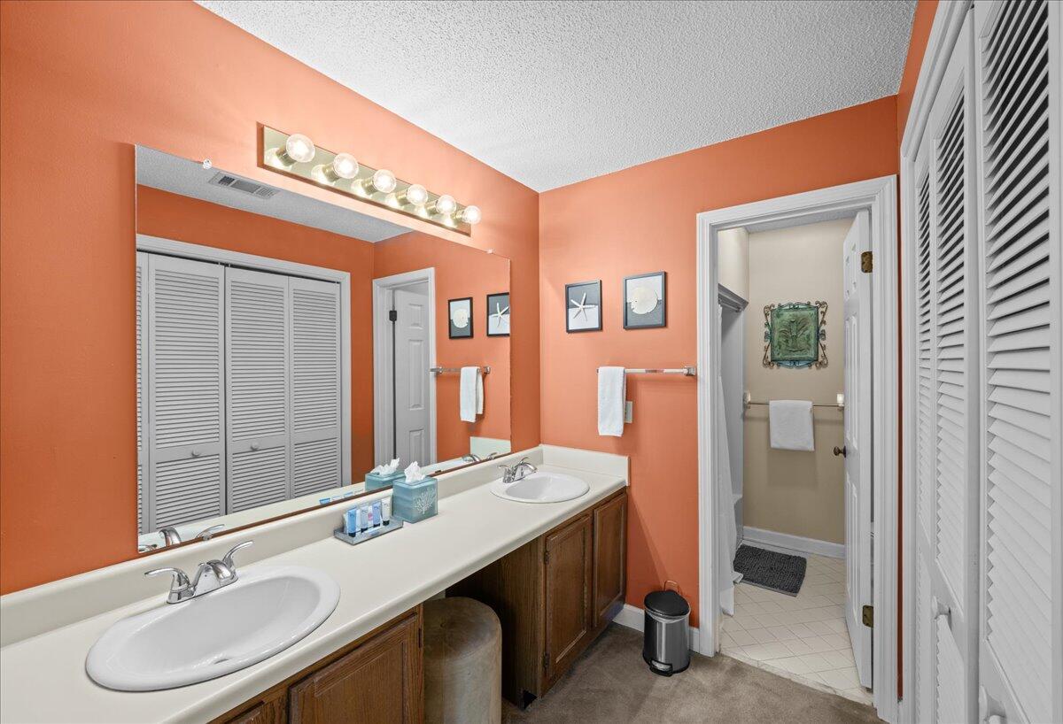 304 Southlake Court 304