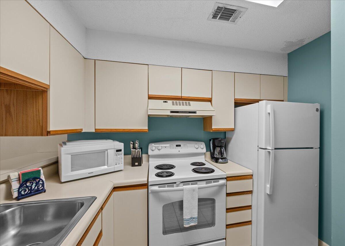 304 Southlake Court 304