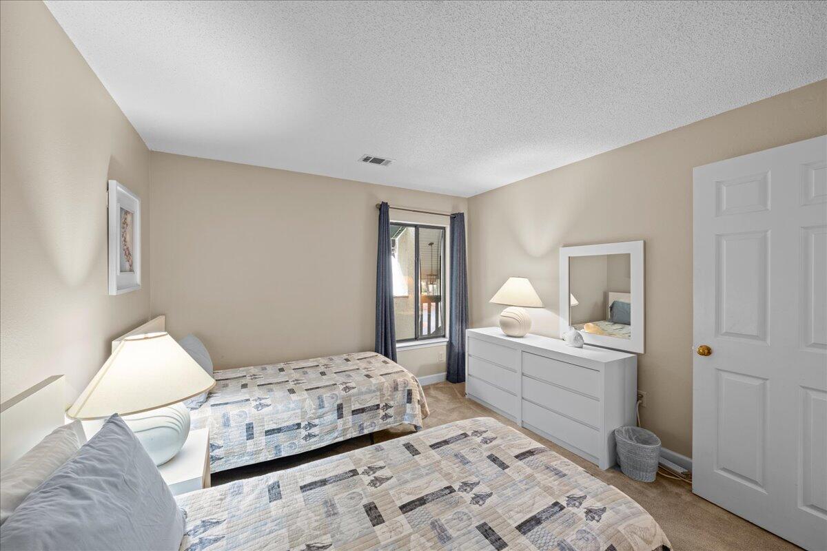 304 Southlake Court 304