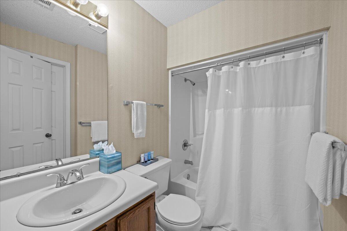 304 Southlake Court 304