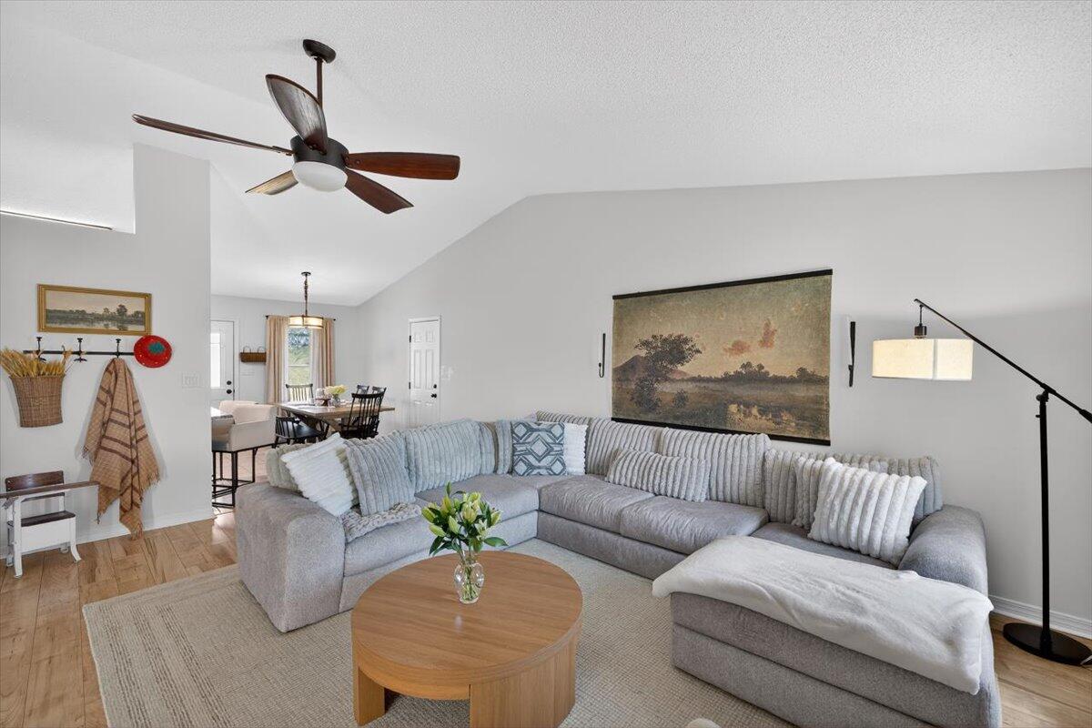 5194 Whitehurst Lane