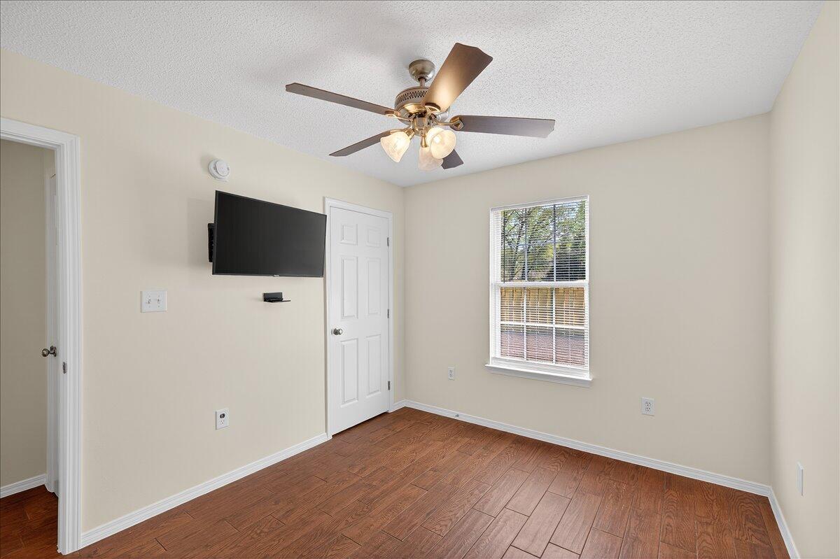 4566 Barrington Lane