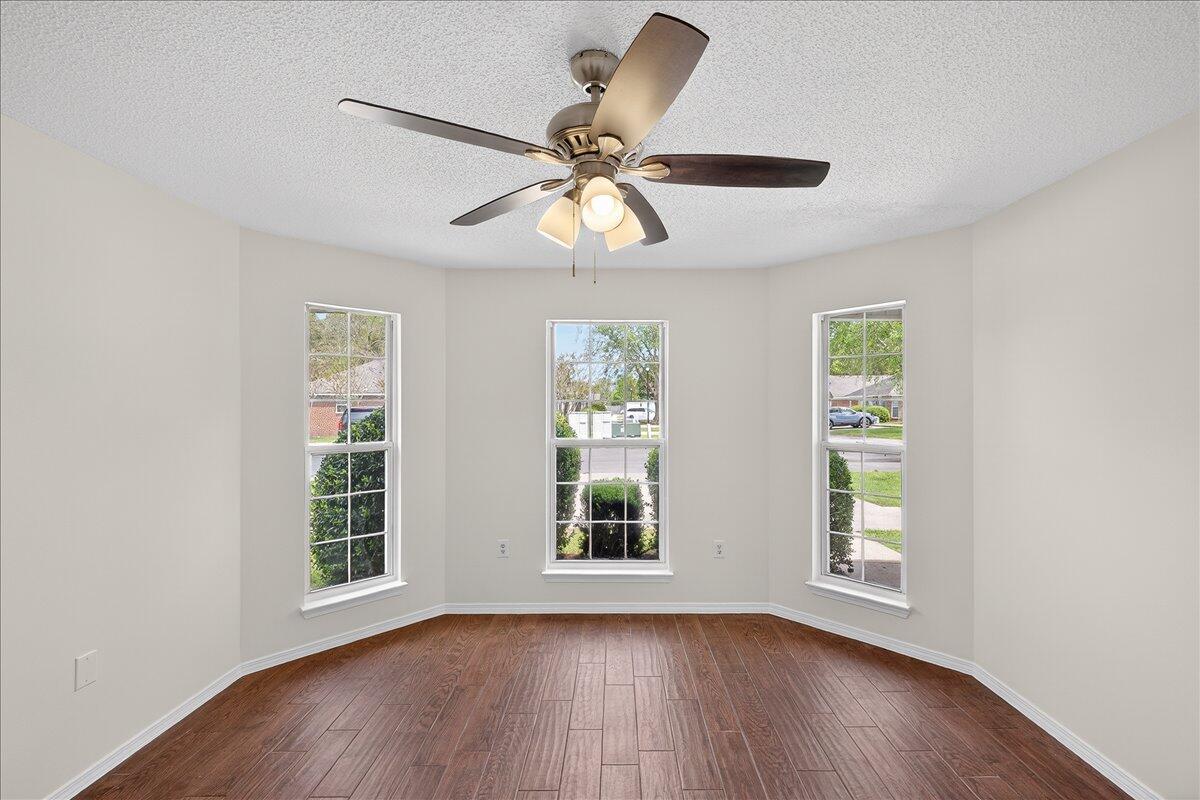 4566 Barrington Lane