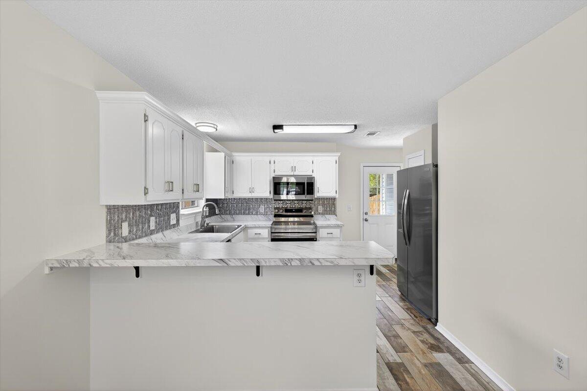 4566 Barrington Lane