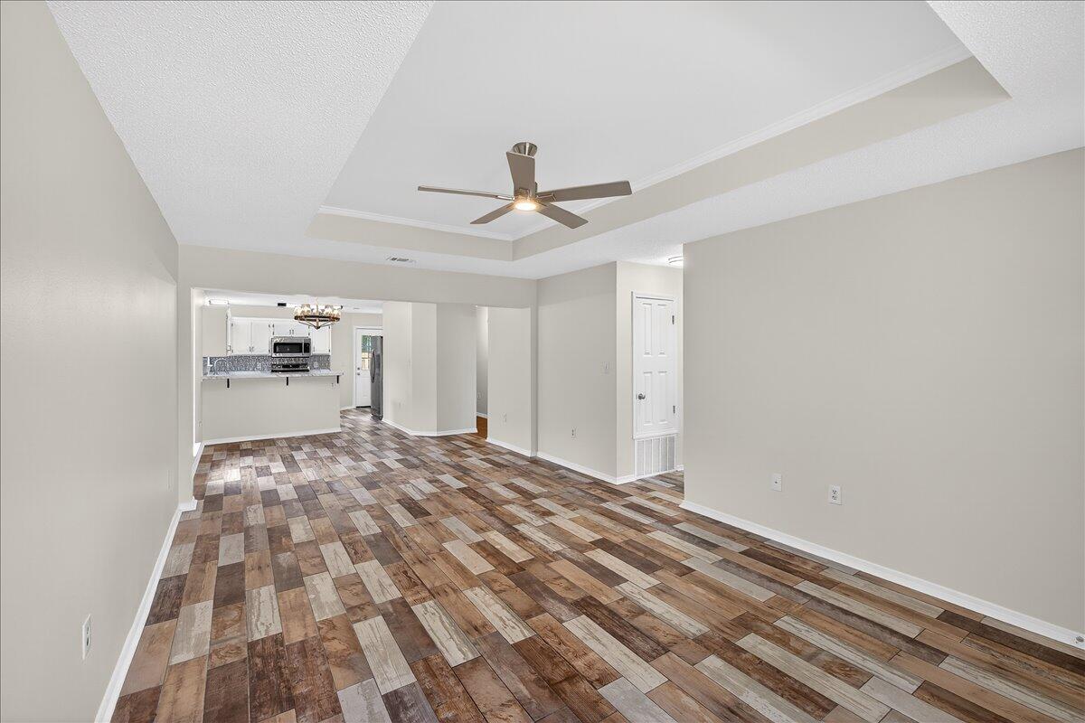 4566 Barrington Lane