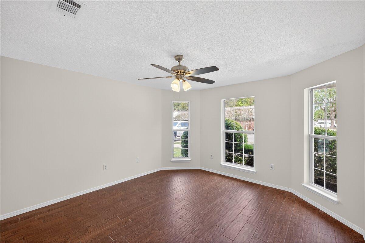 4566 Barrington Lane