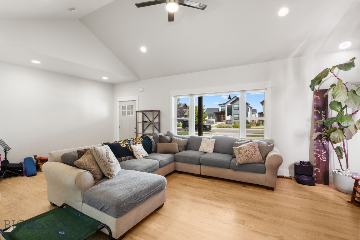 4134 Annie Street