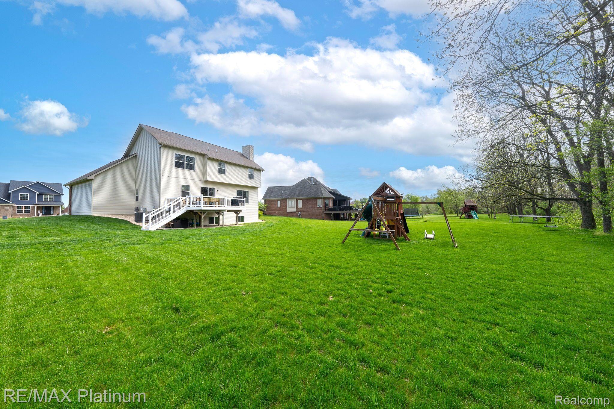 8470 JACK PINE Circle