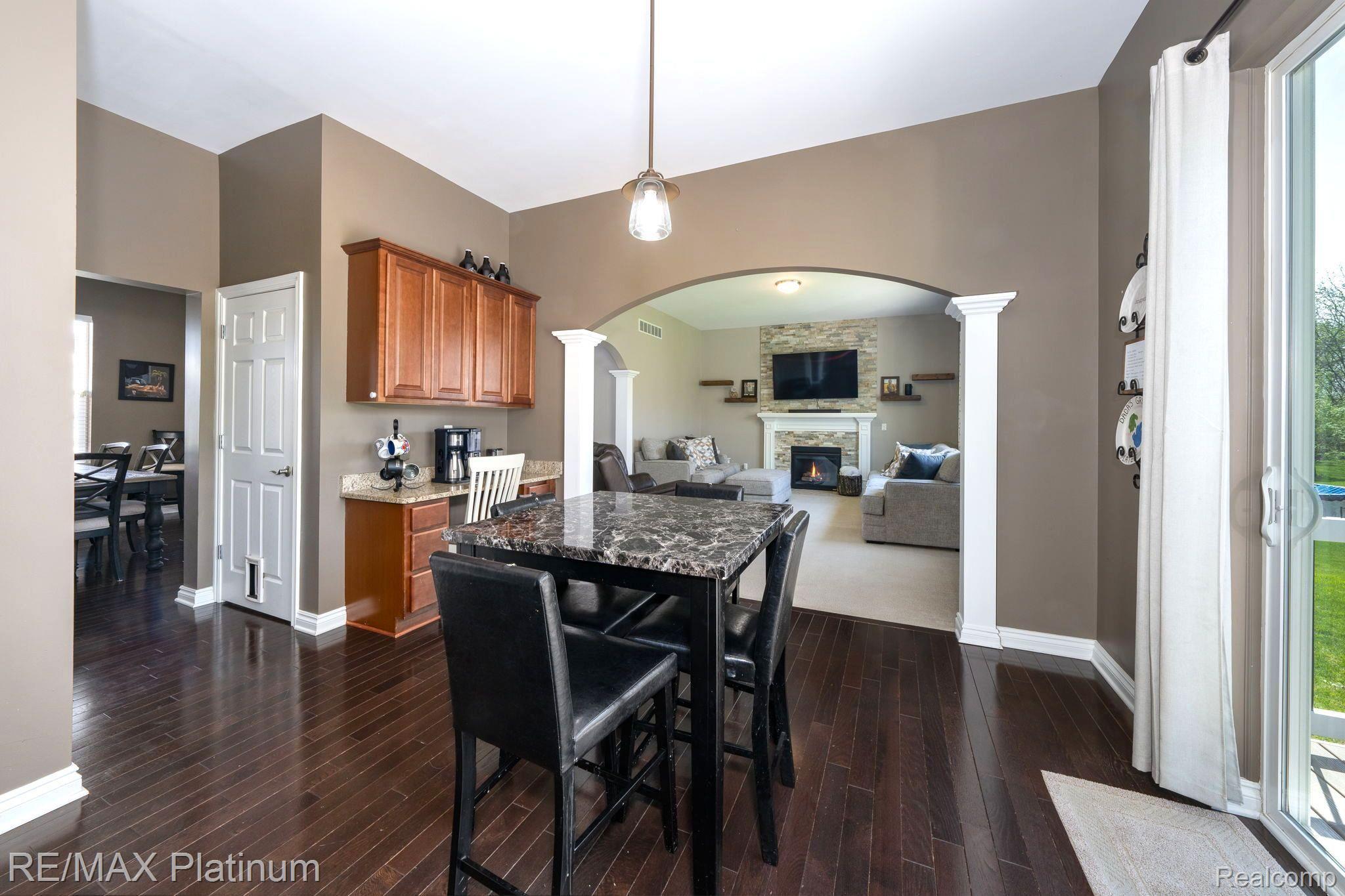 8470 JACK PINE Circle