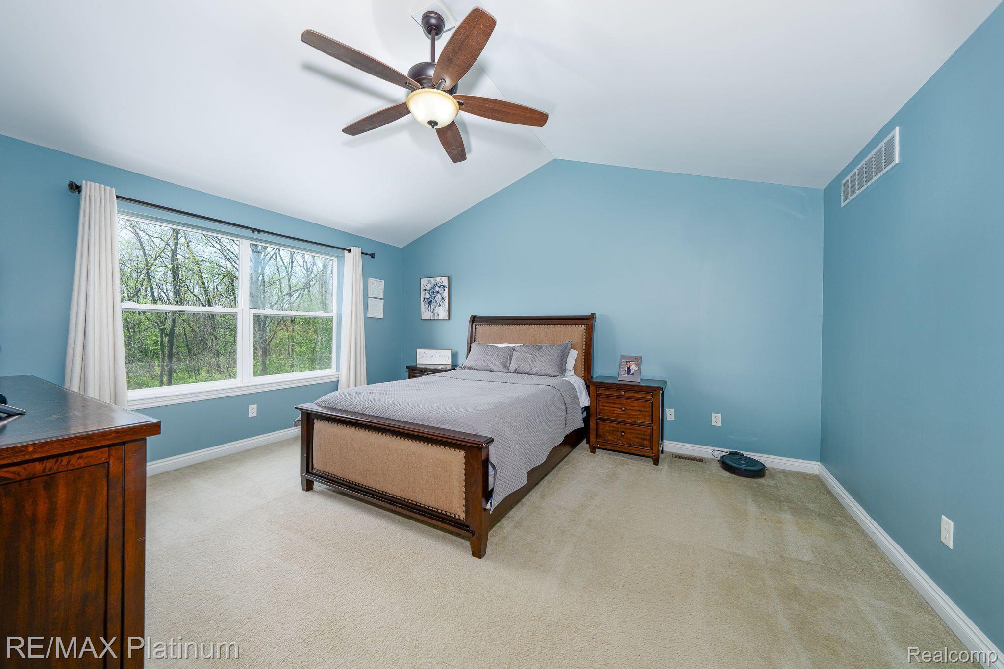 8470 JACK PINE Circle