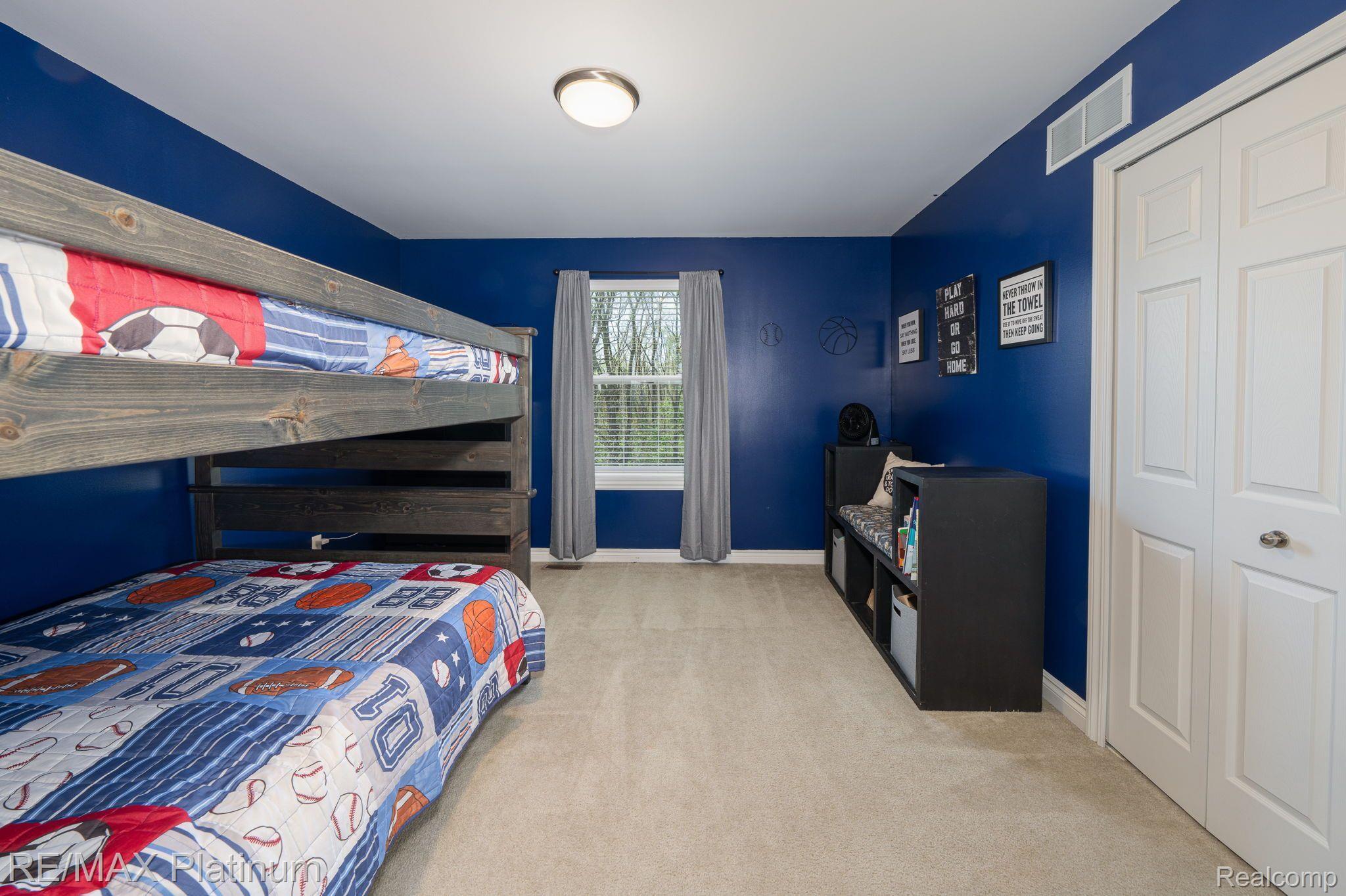 8470 JACK PINE Circle