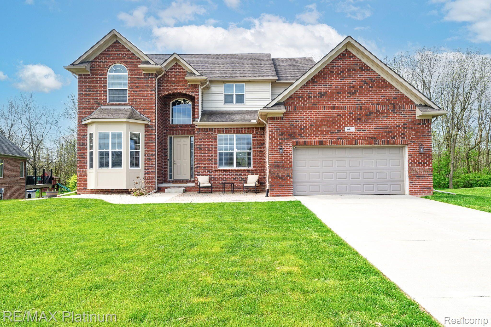 8470 JACK PINE Circle