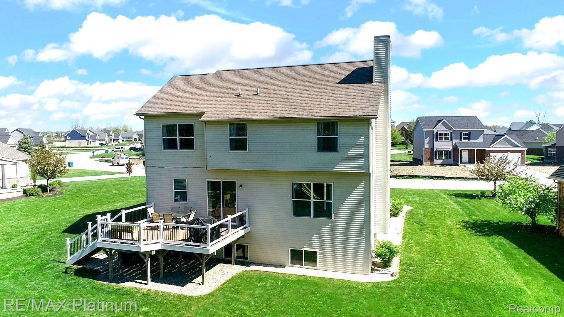 8470 JACK PINE Circle