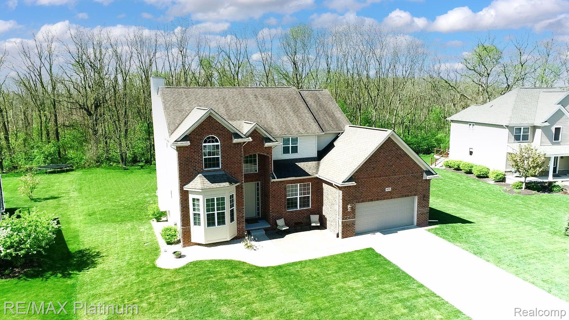 8470 JACK PINE Circle