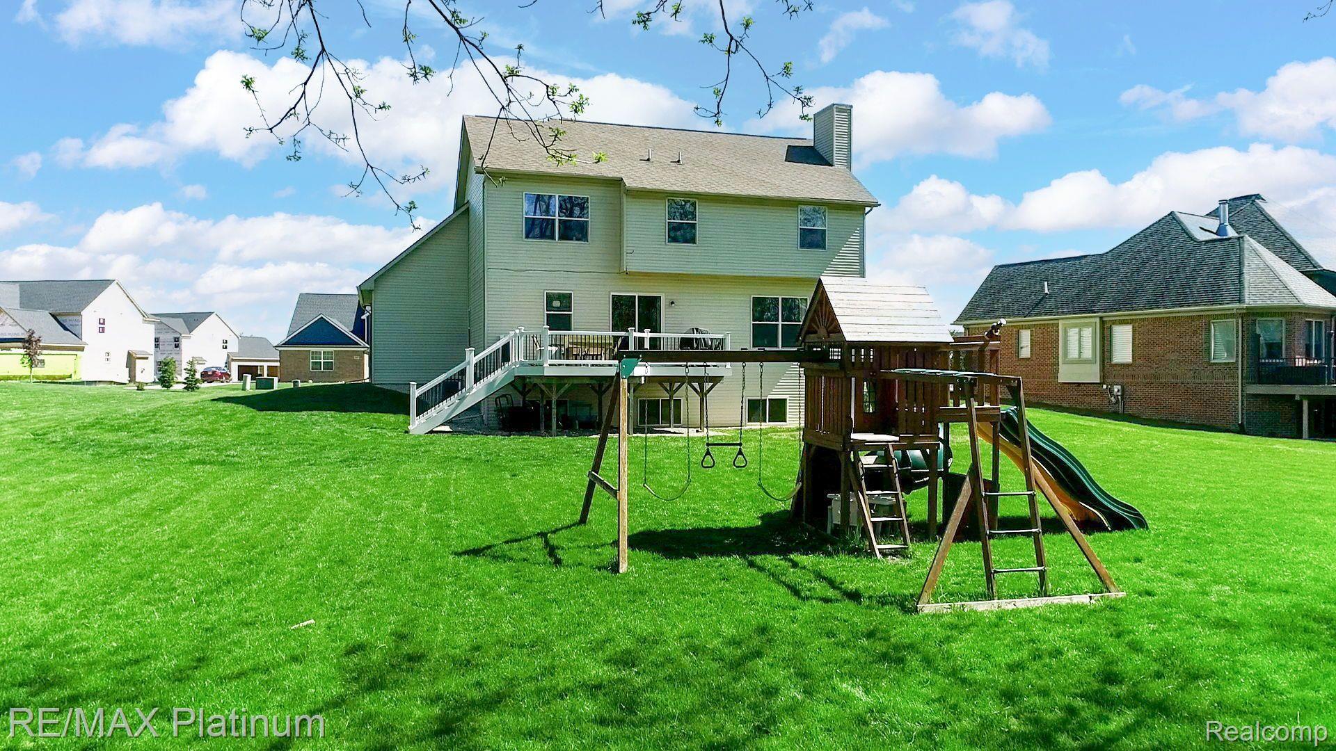 8470 JACK PINE Circle