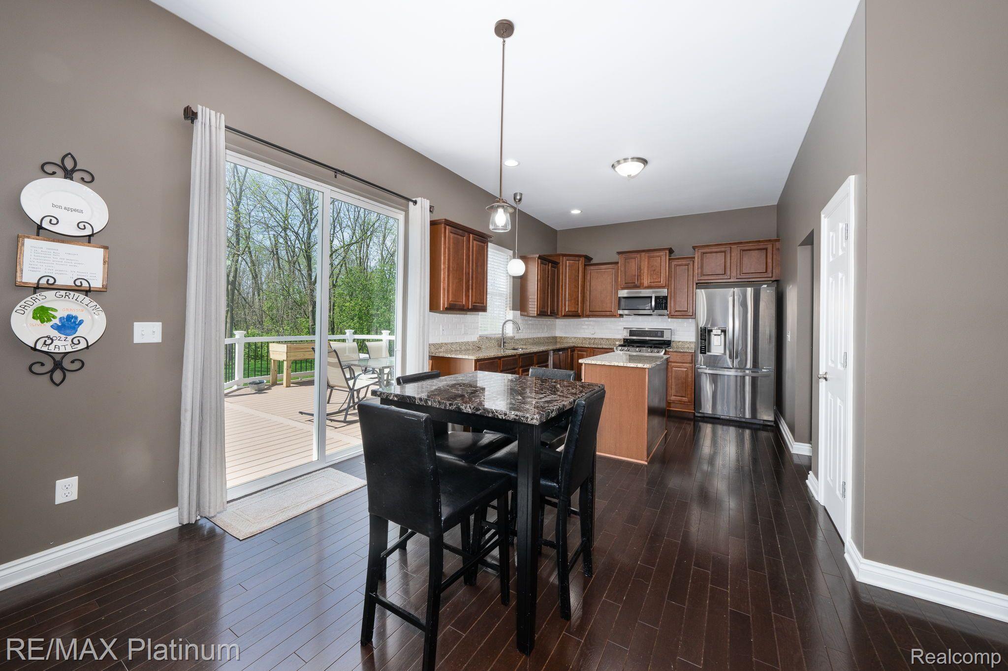 8470 JACK PINE Circle