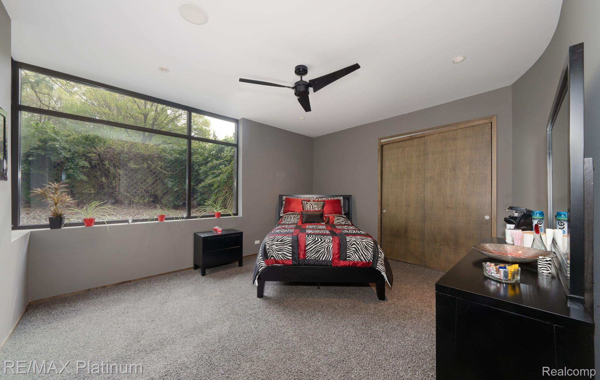 8419 RIVERWALK Drive