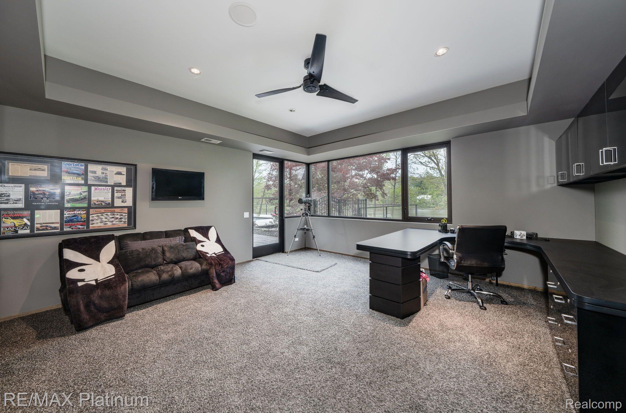 8419 RIVERWALK Drive