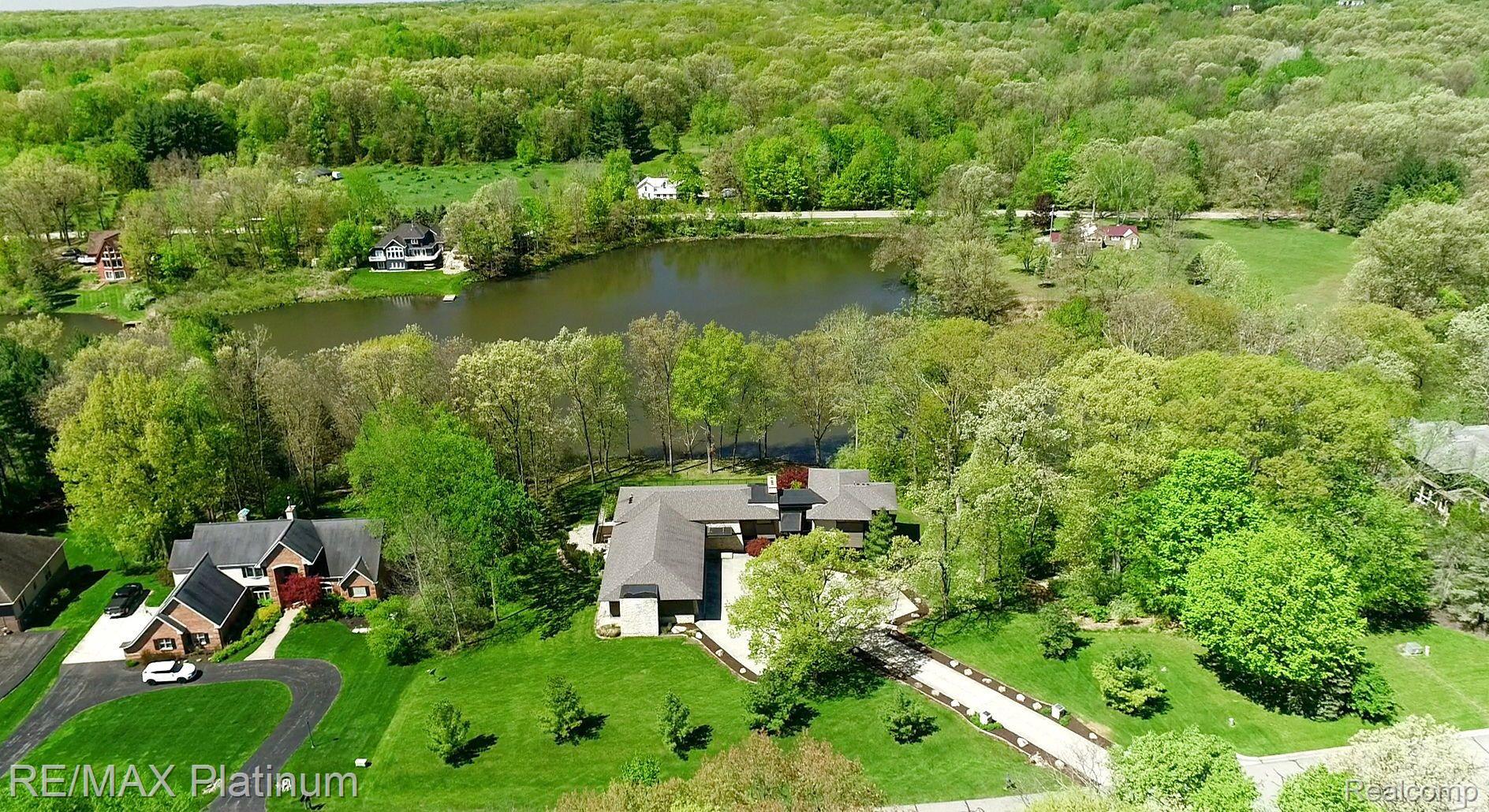 8419 RIVERWALK Drive