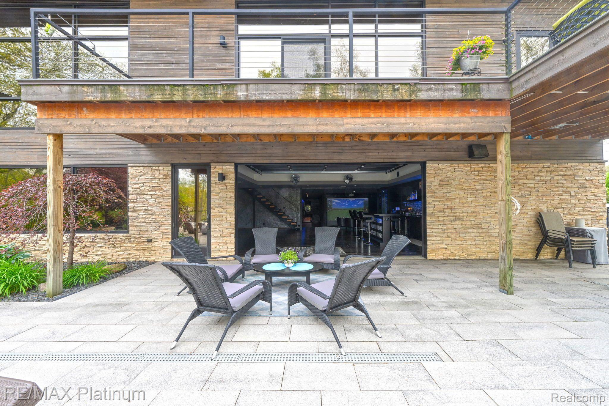 8419 RIVERWALK Drive