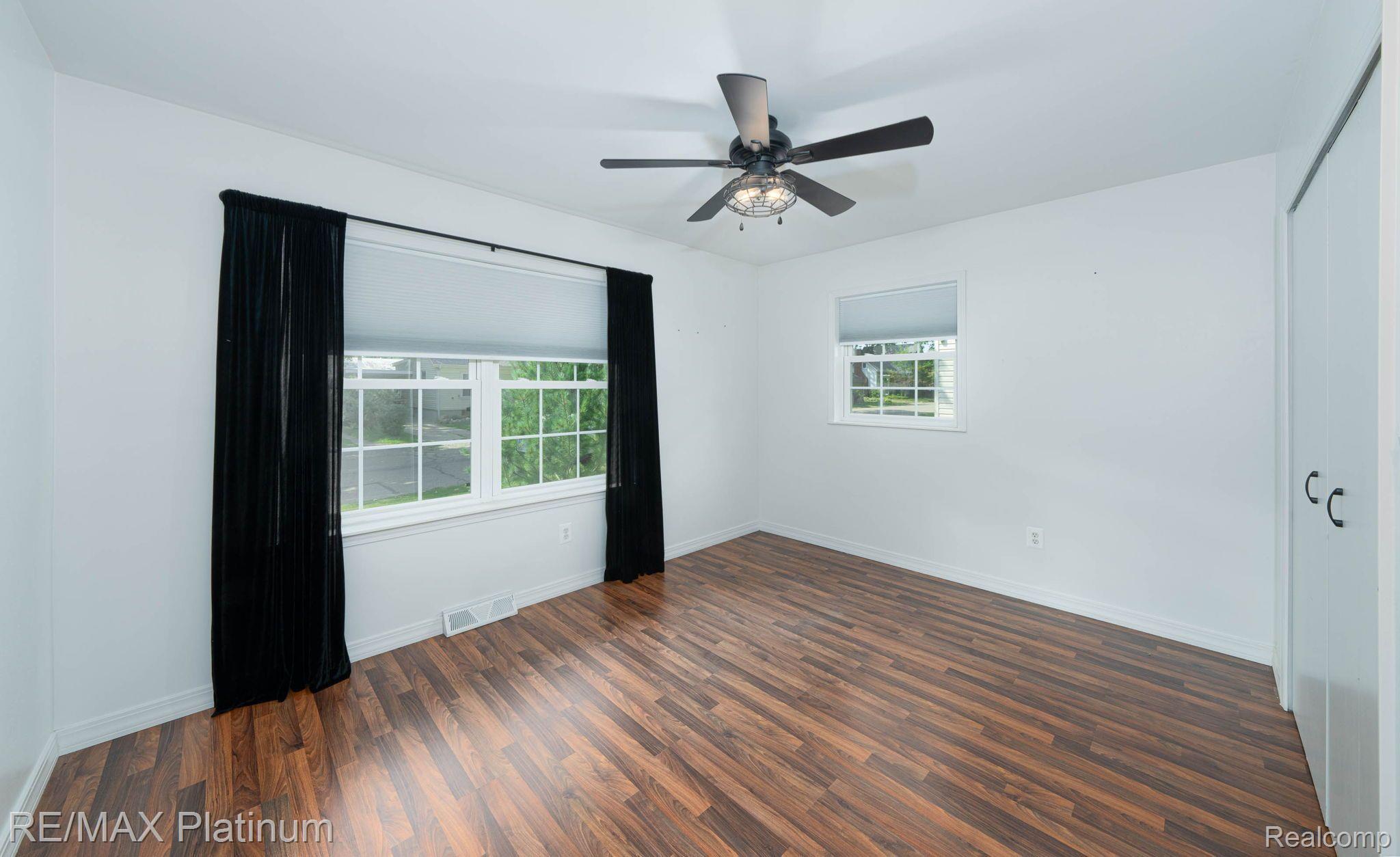 303 BRISTOL Street S