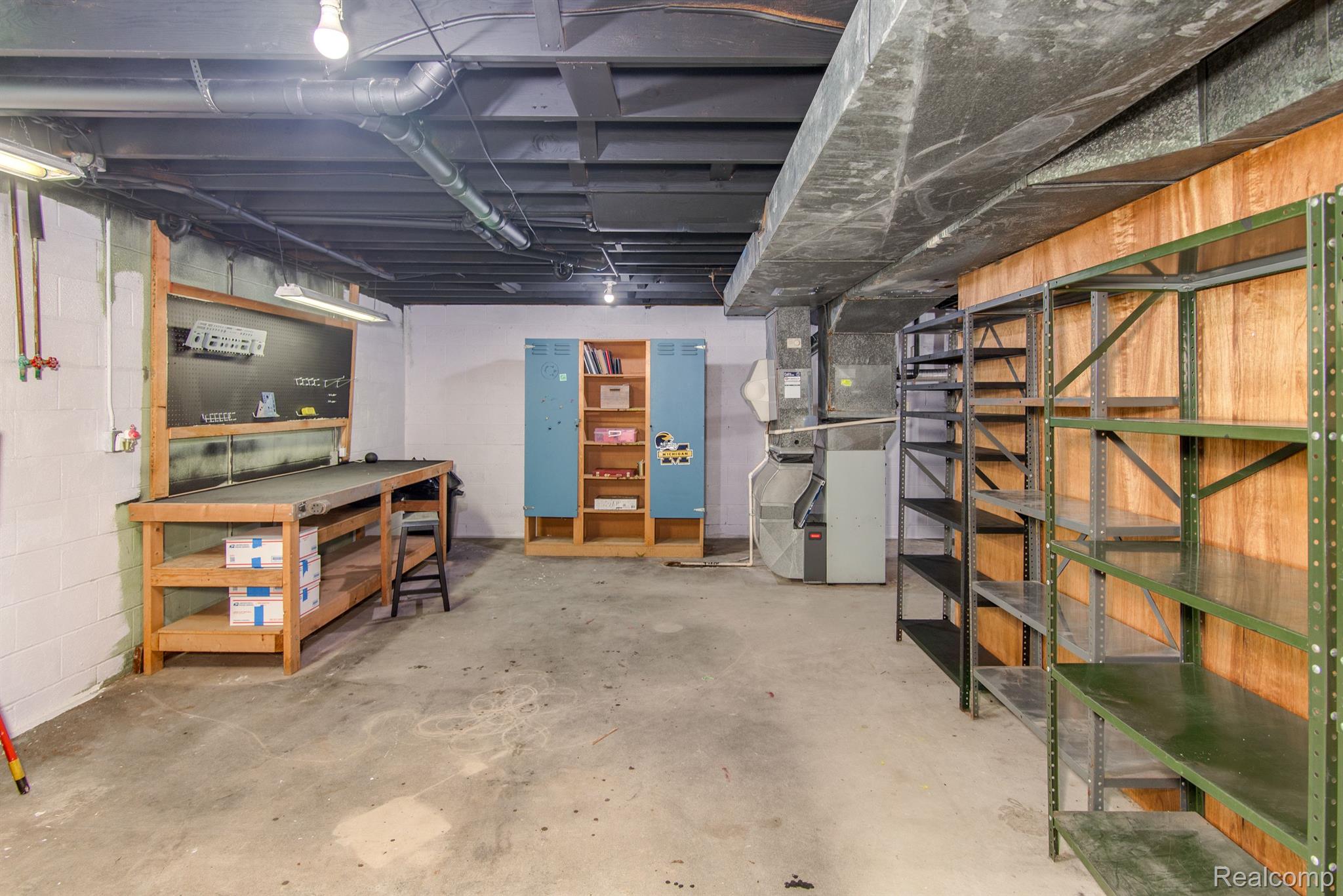 175 FONRO Drive