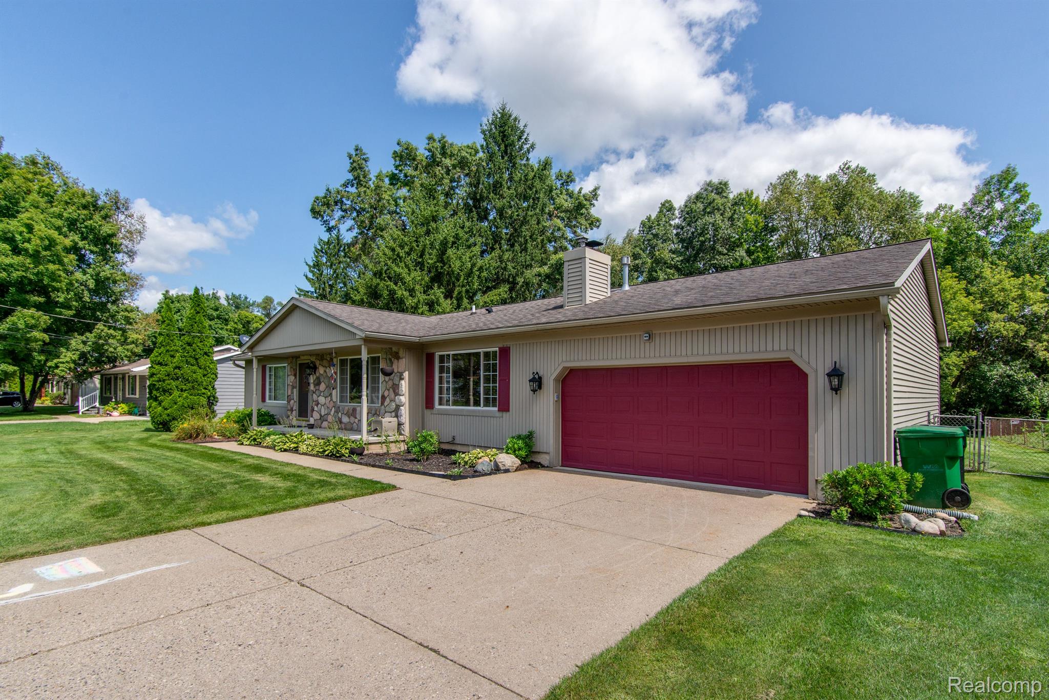 175 FONRO Drive
