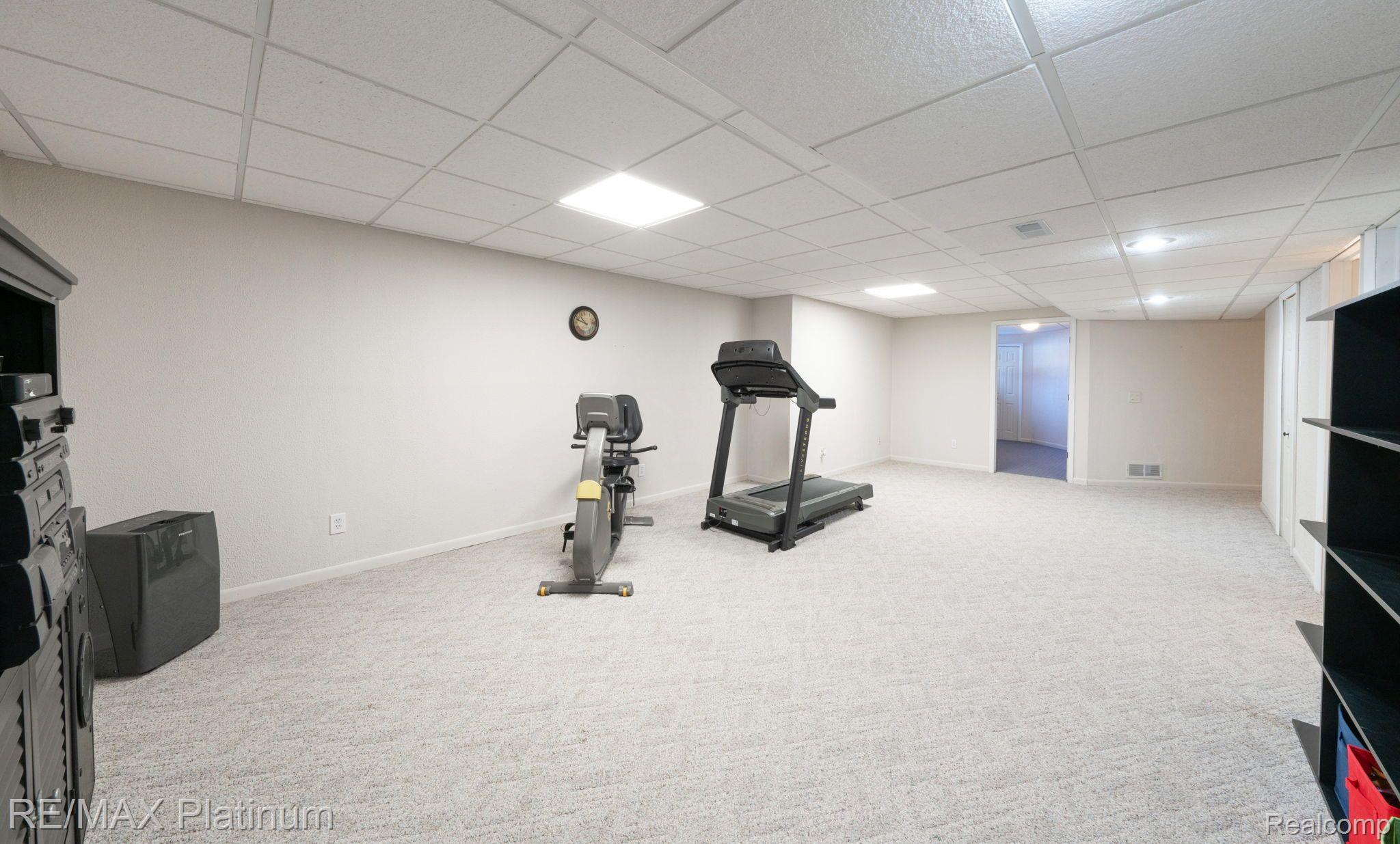 5019 Oak Bluff Court