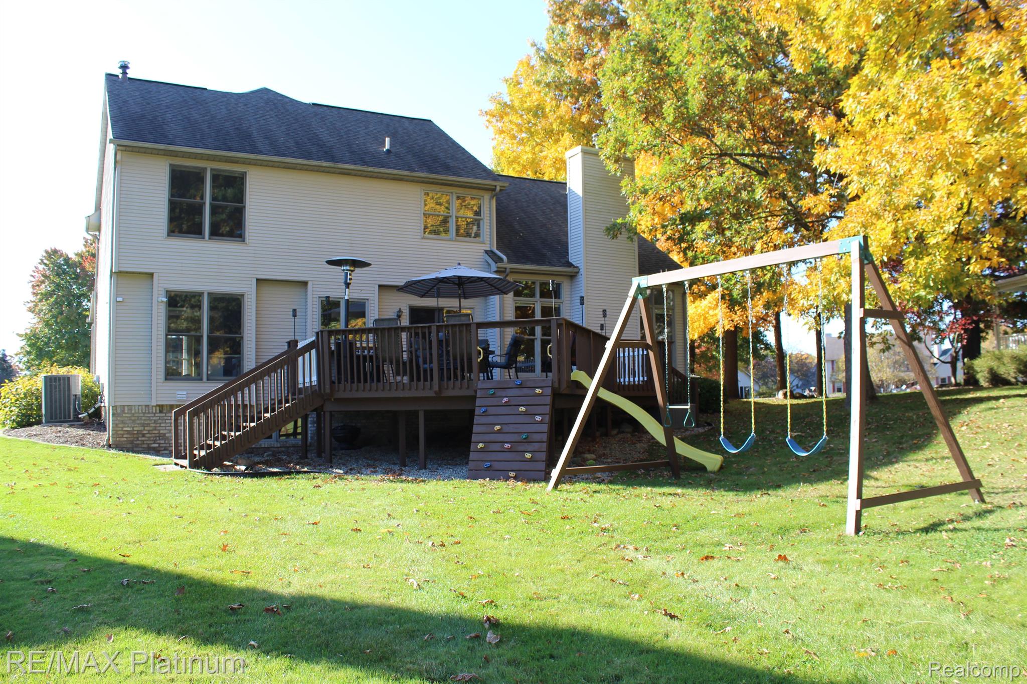 5019 Oak Bluff Court