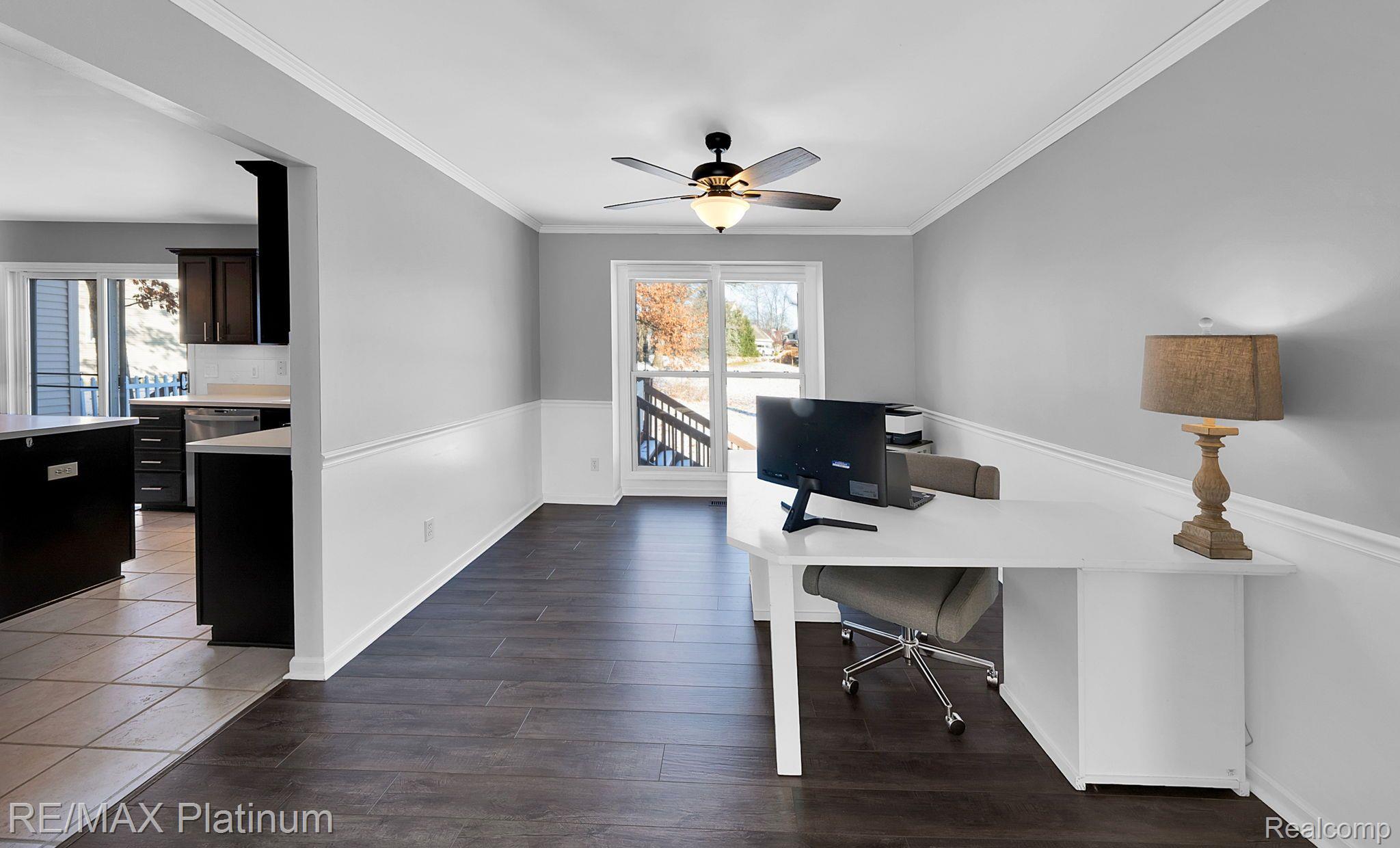 5019 Oak Bluff Court