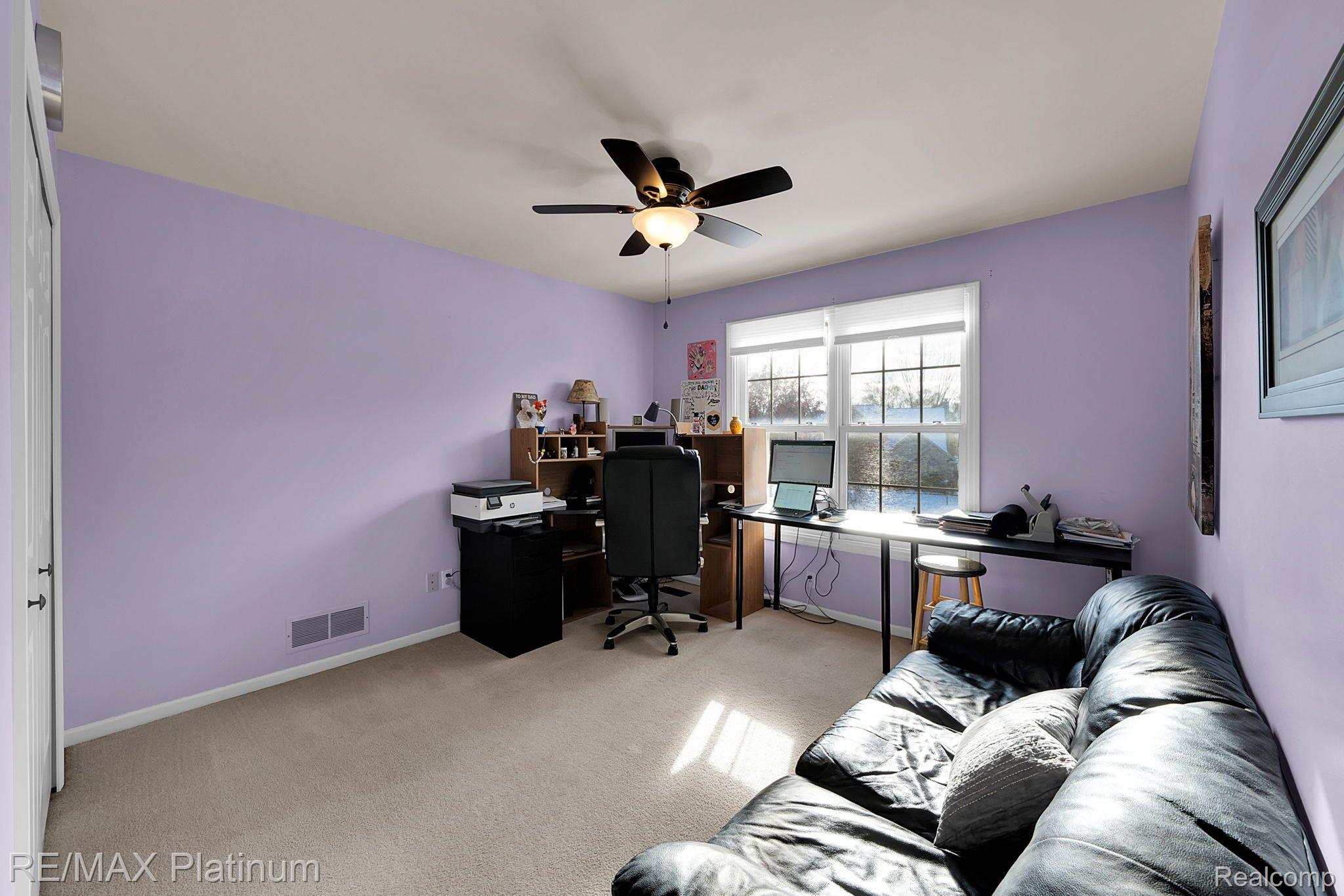 5019 Oak Bluff Court