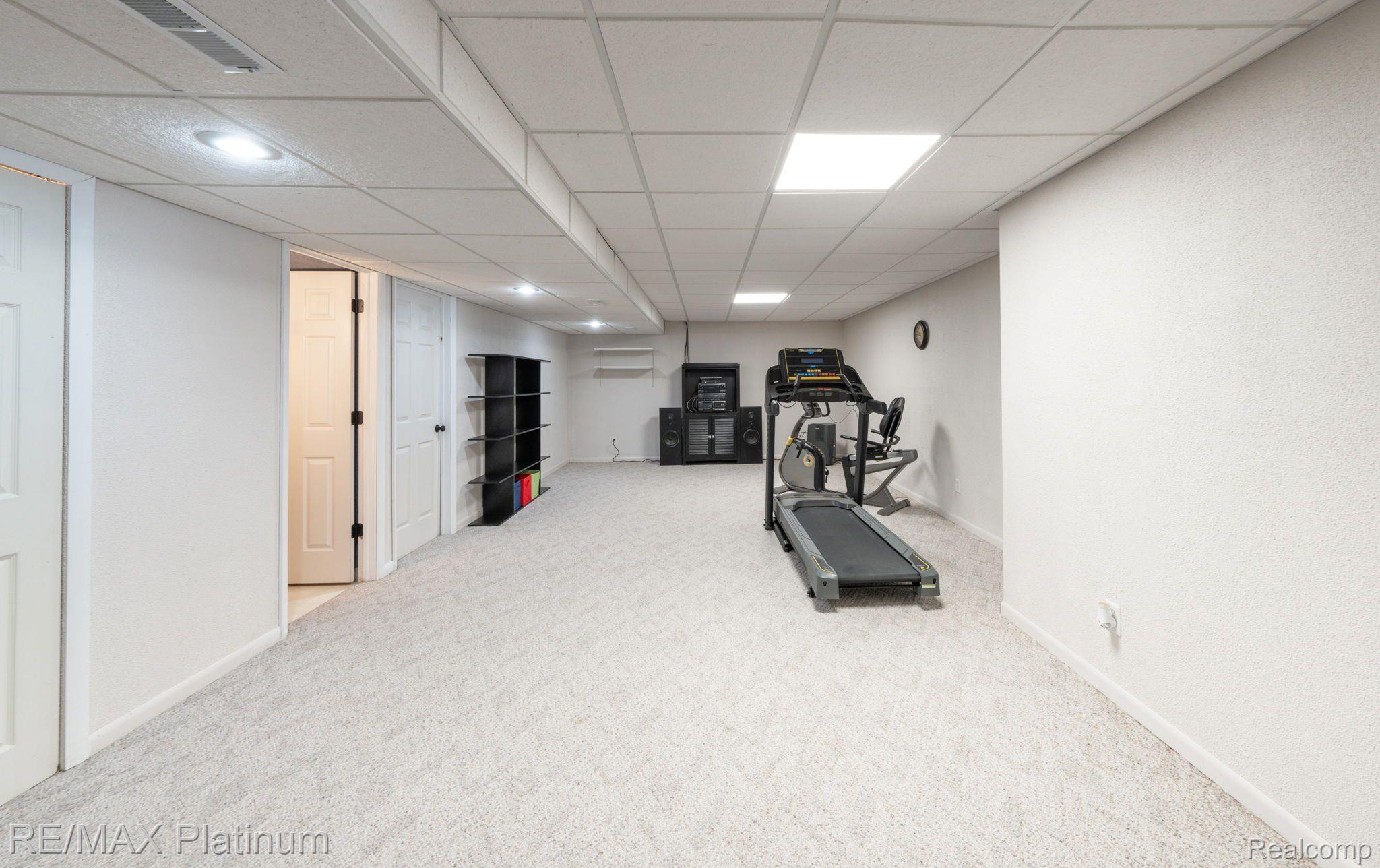 5019 Oak Bluff Court