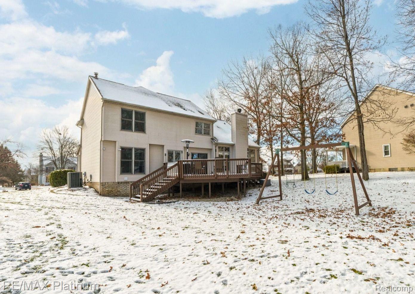 5019 Oak Bluff Court