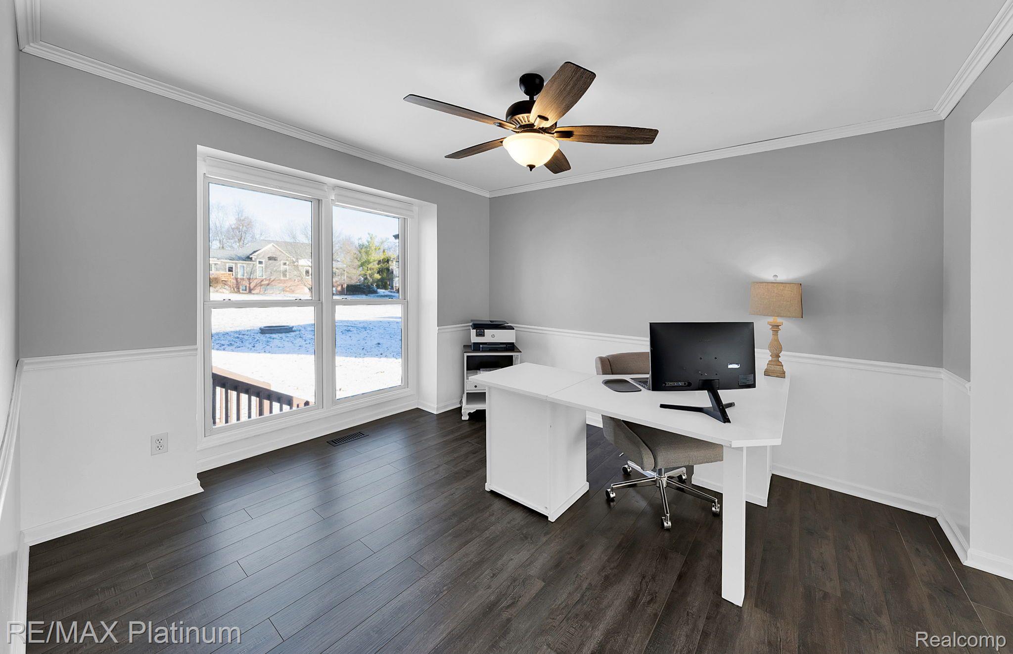 5019 Oak Bluff Court